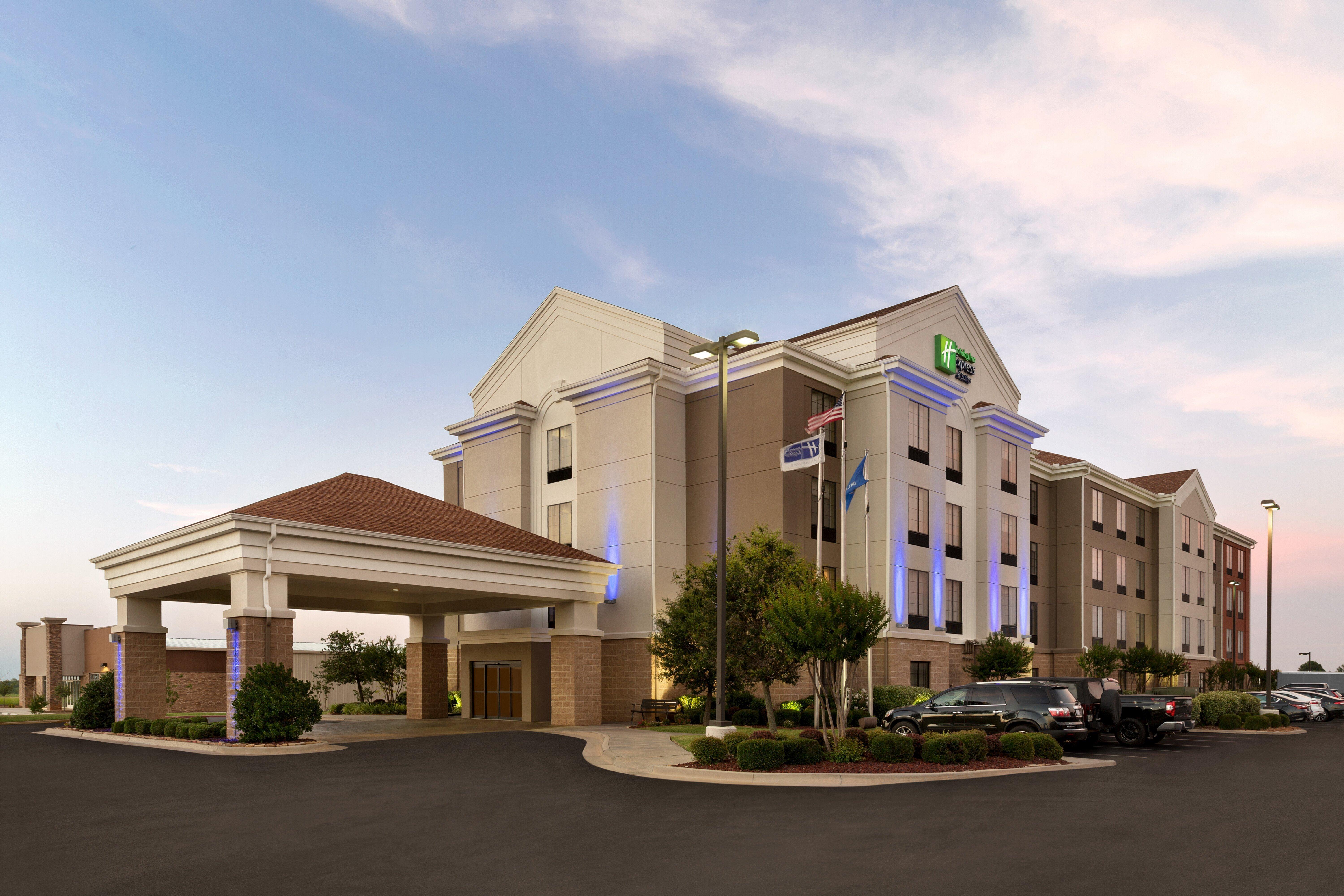 Holiday Inn Express Hotel & Suites Shawnee I-40 By Ihg Kültér fotó